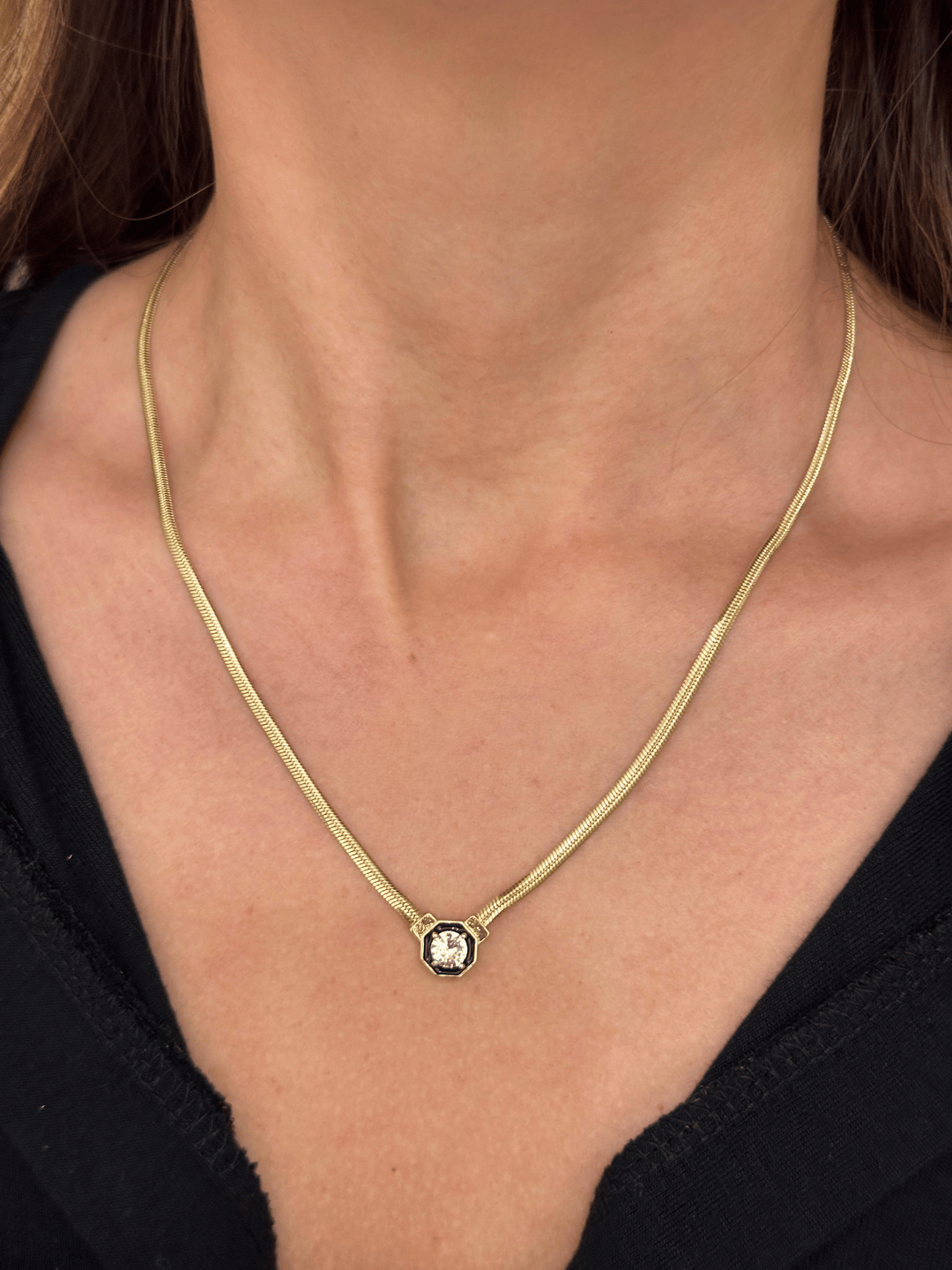 Altın Kaplama Siyah Mineli Kristal Taşlı Yılan Zincir Kolye