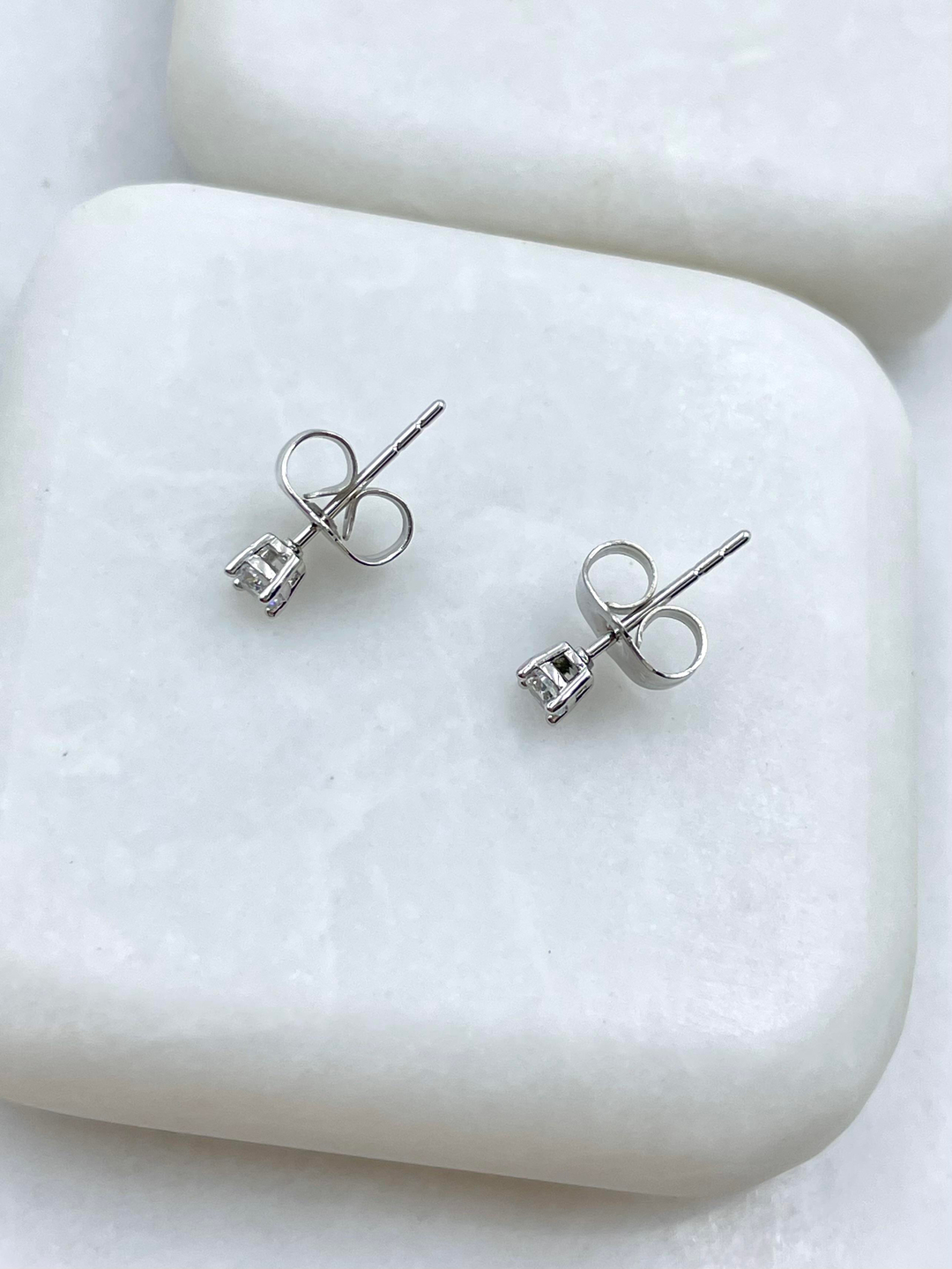 Özel Seri Minimal Kristal Küpe 0,3 cm Gümüş