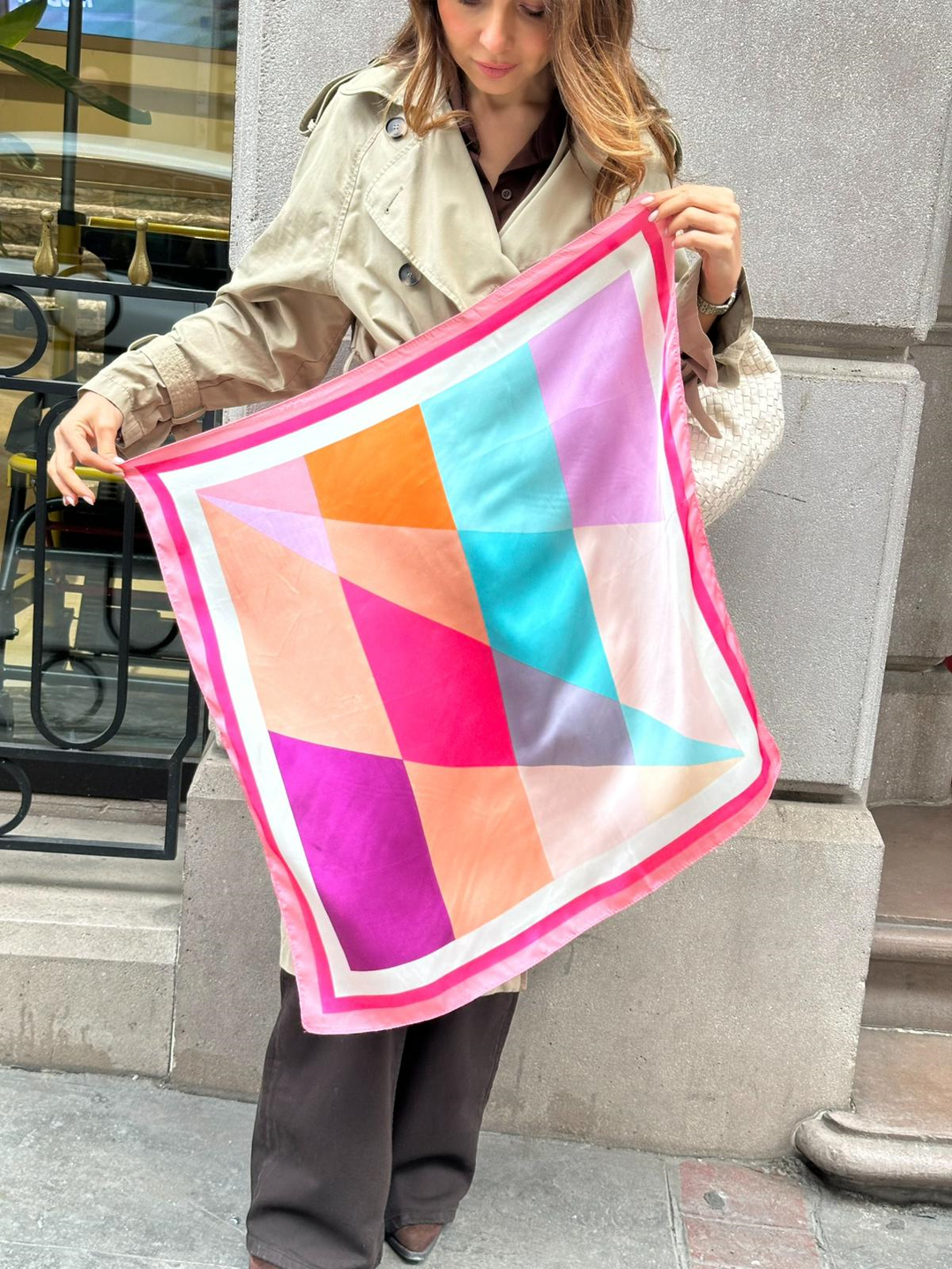 Pudra Geometrik Desenli Fular 70 x 70 cm Renkli