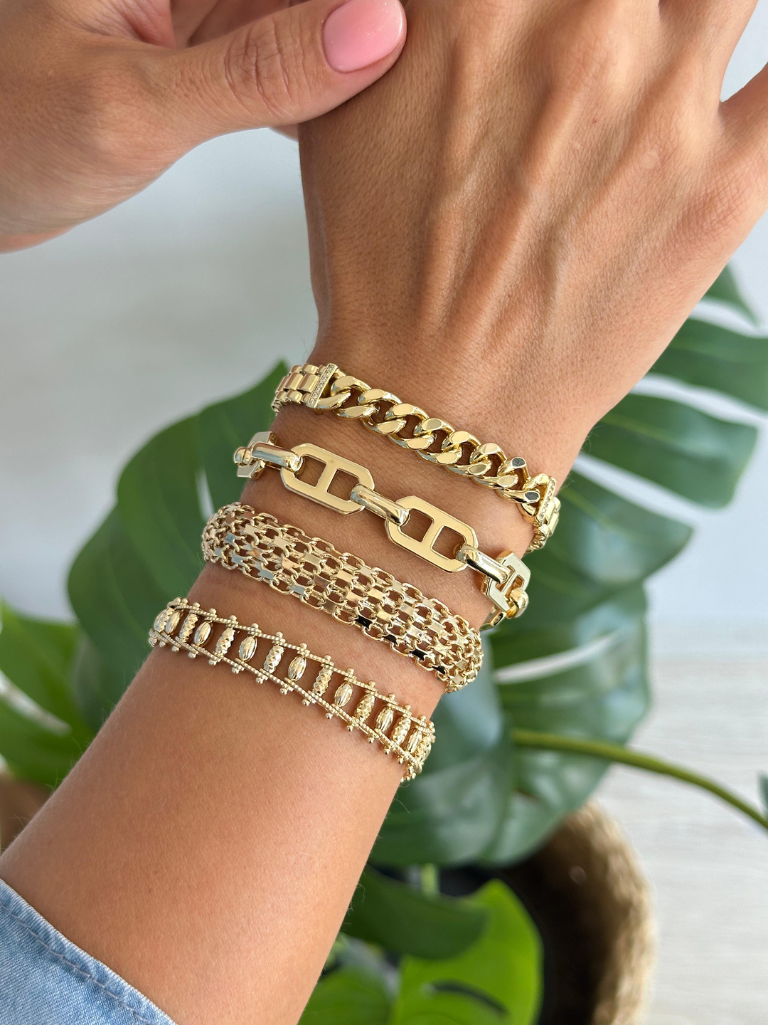 Özel Seri Lazer Kesim Işıltılı Silindir Bileklik Gold