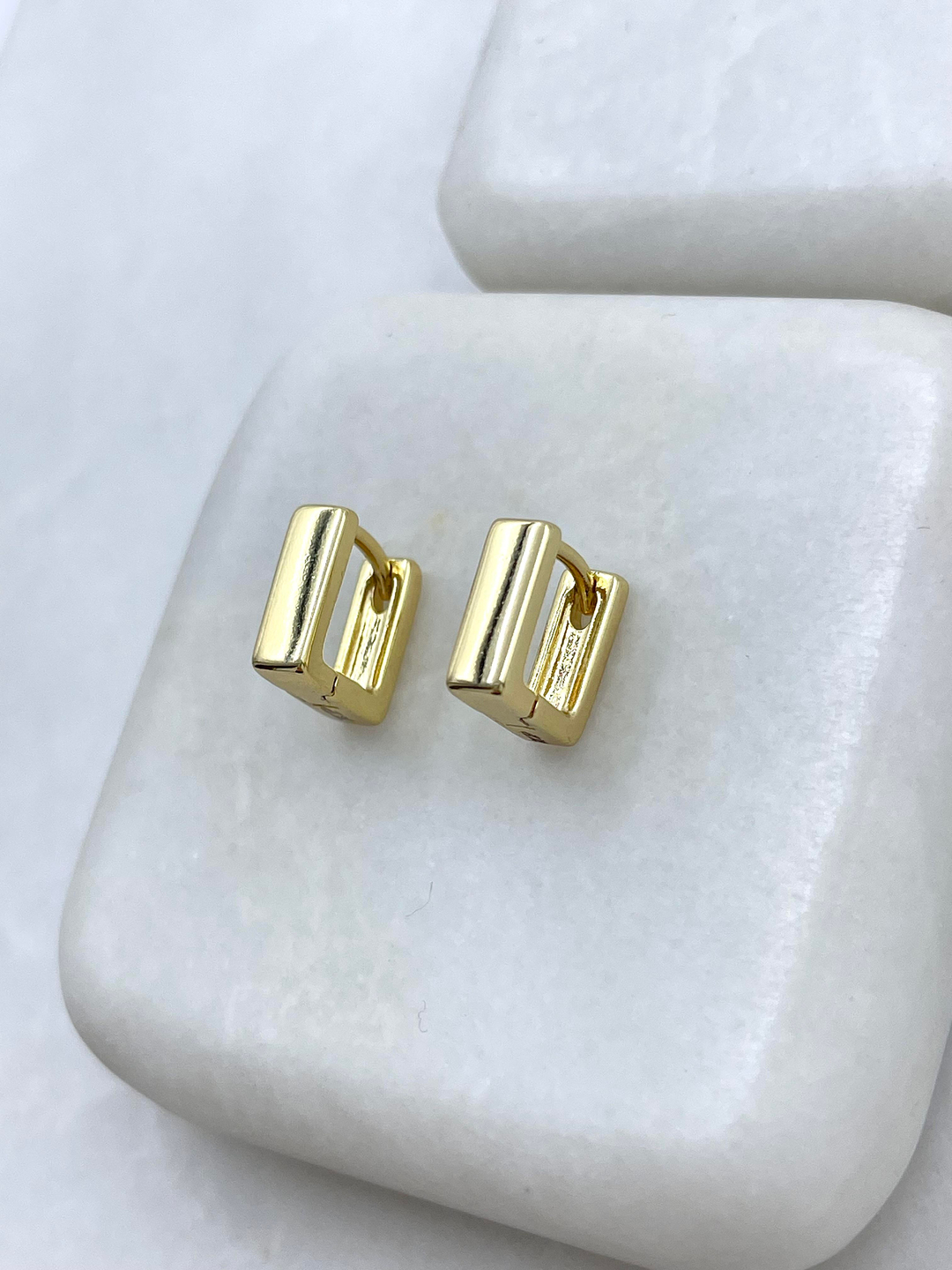 Özel Seri Minik Kare Küpe Gold