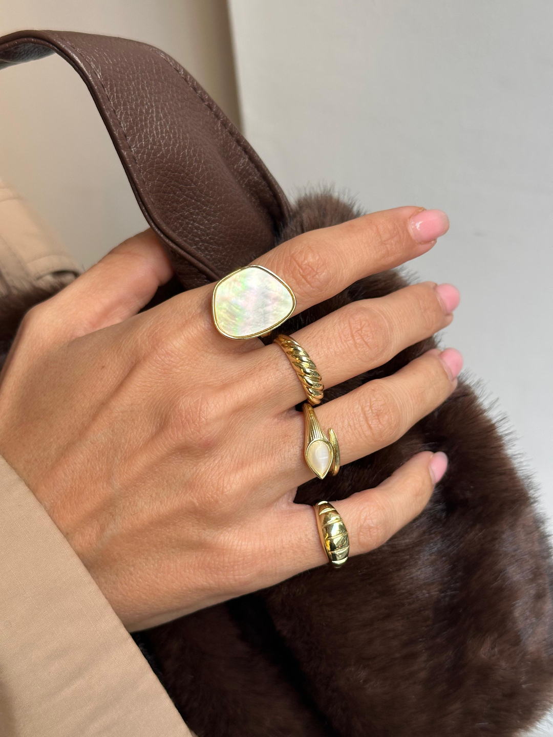 Altın Kaplama Doğal Taşlı Yılan Yüzük Gold