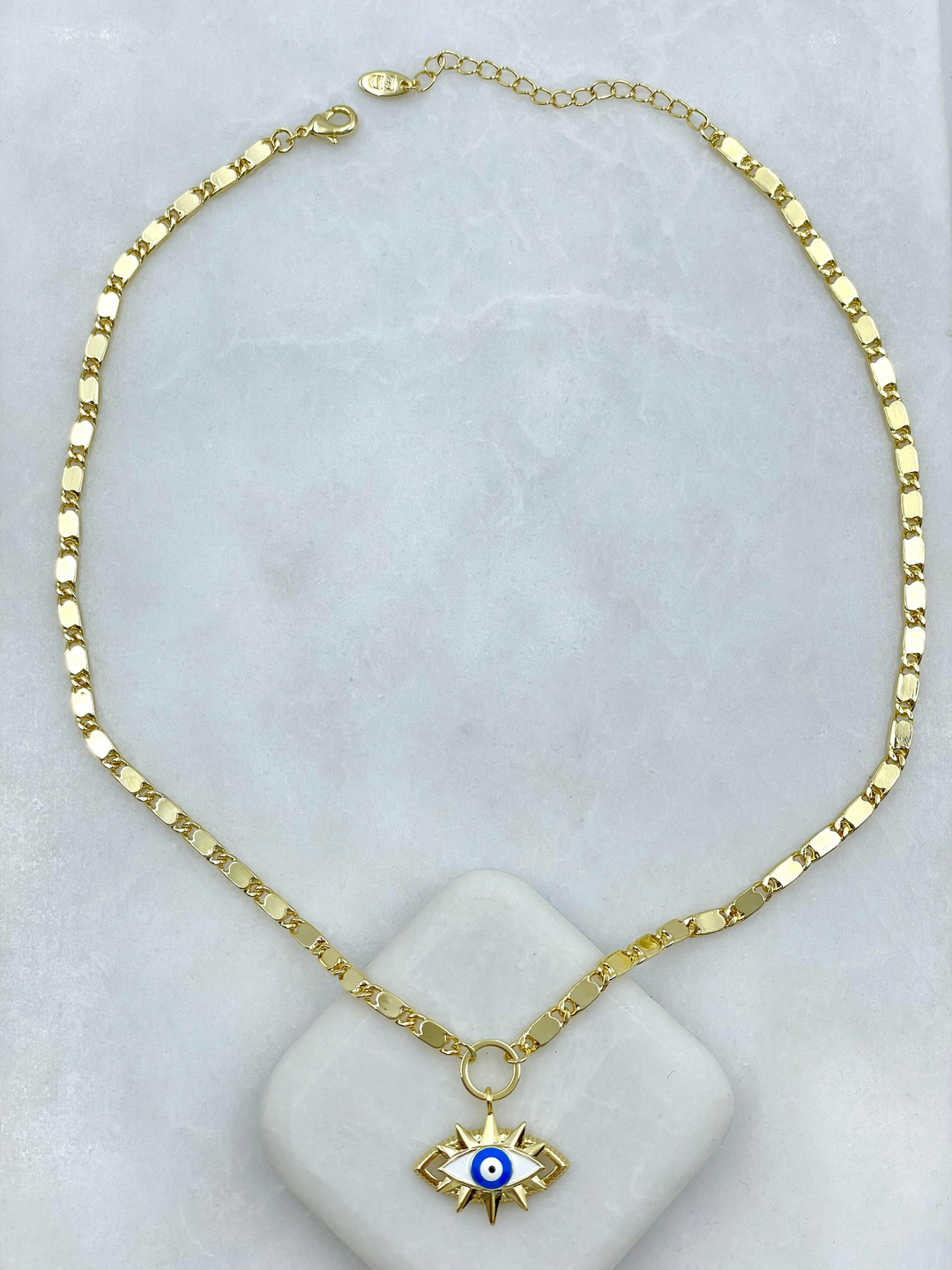 Altın Kaplama Plaka Yansımalı Göz Sallantılı Kolye Gold