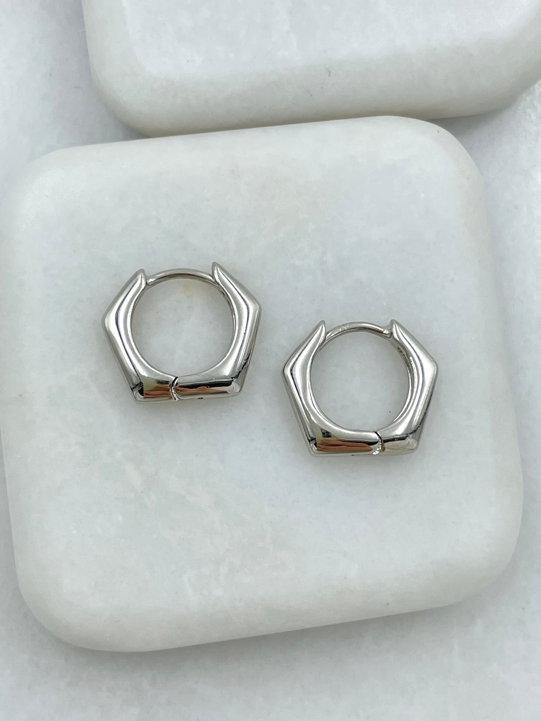 Özel Seri Köşeli Minik Küpe Gümüş