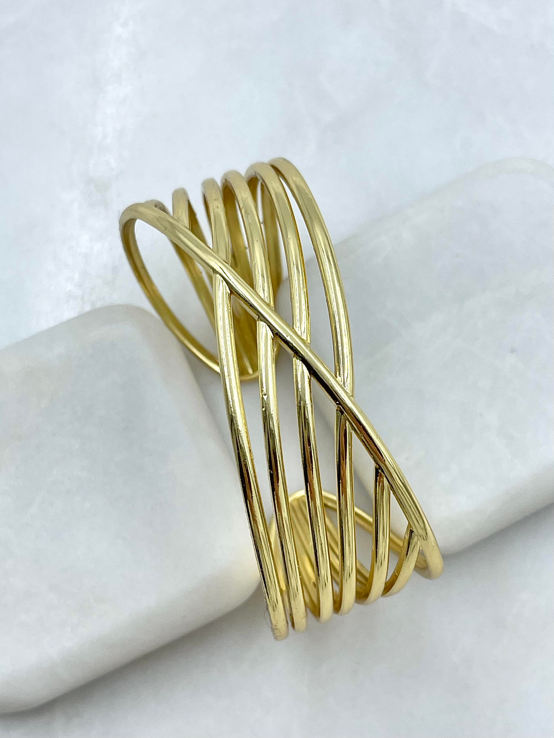 Çelik Çapraz Şerit Geçmeli Kelepçe Bileklik Gold