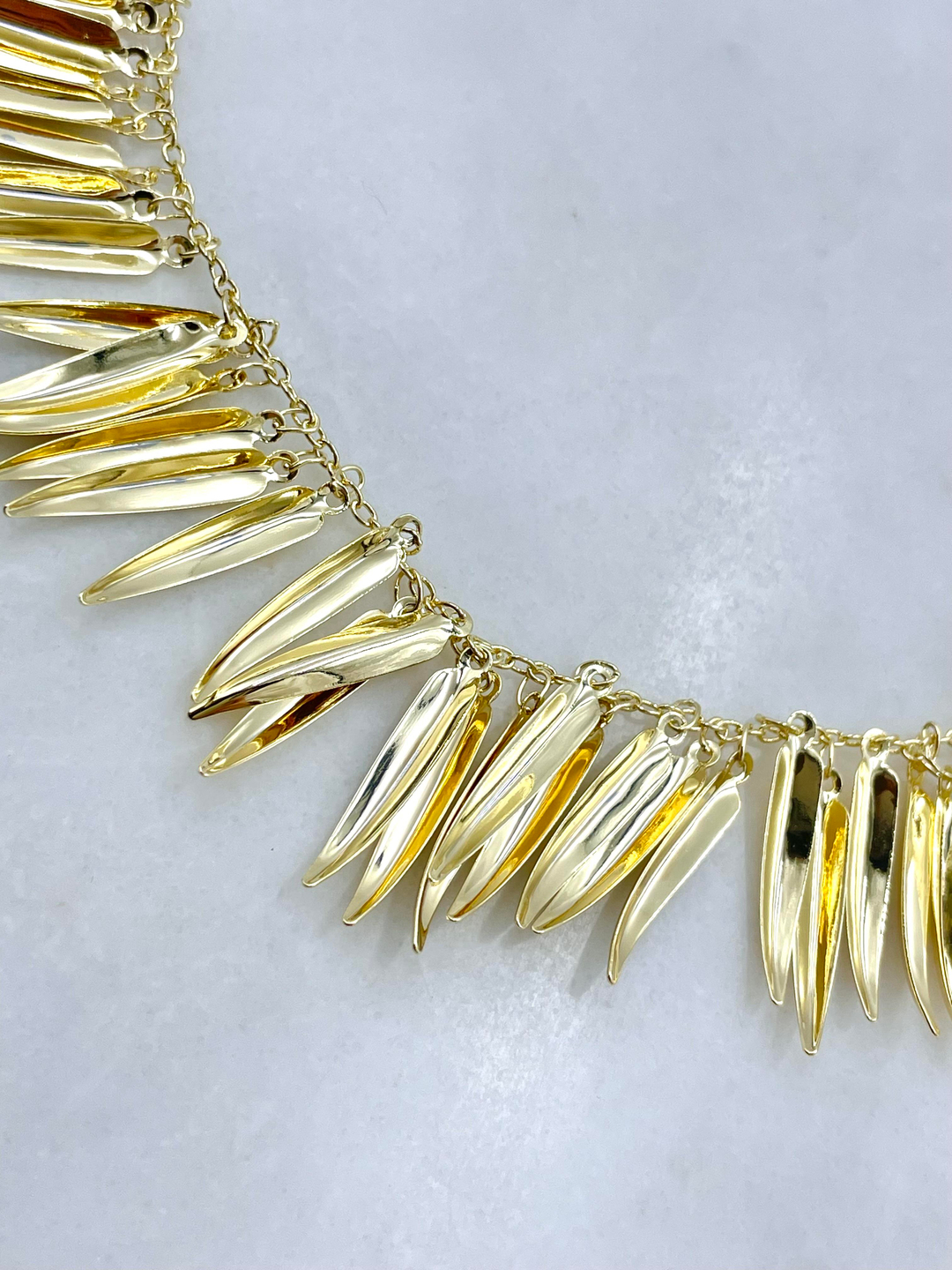 Altın Kaplama Uzun Yaprak Sallantılı Boru Zincir Kolye 60 cm Gold