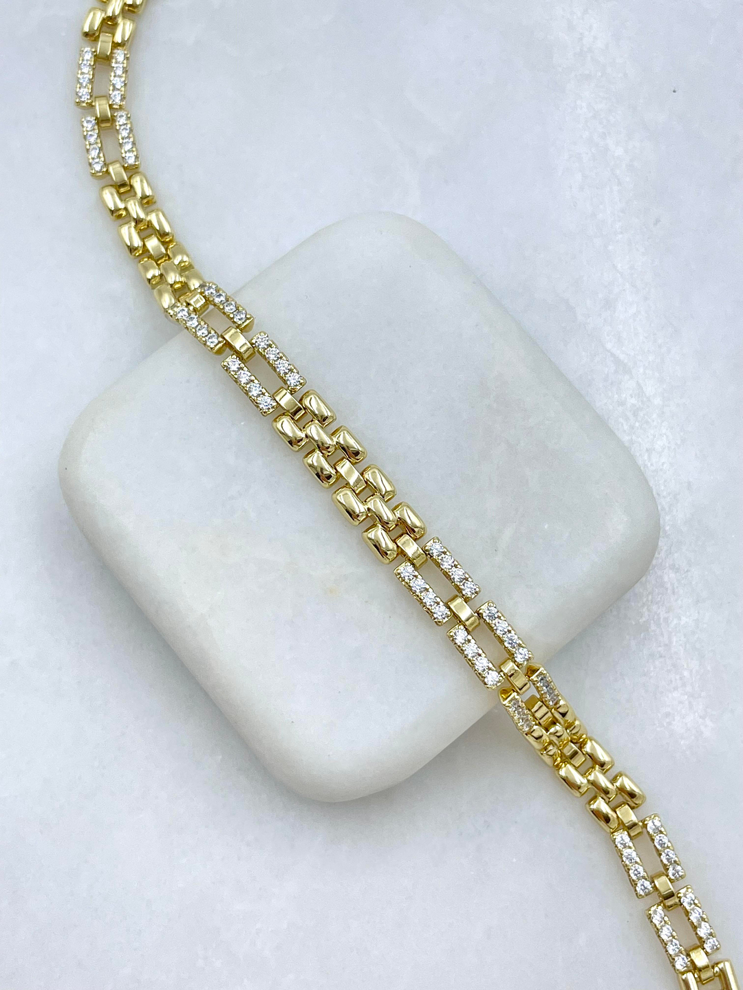 Özel Seri Zirkon Taşlı Dikdörtgen ve Kordon Model Bileklik Gold