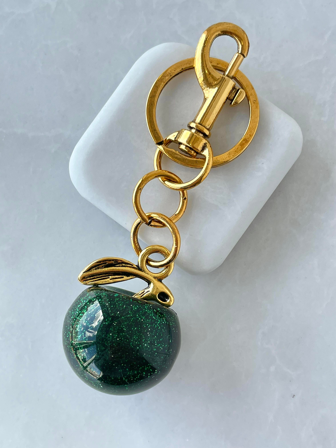 Yeşil Elma Çanta Aksesuarı Gold