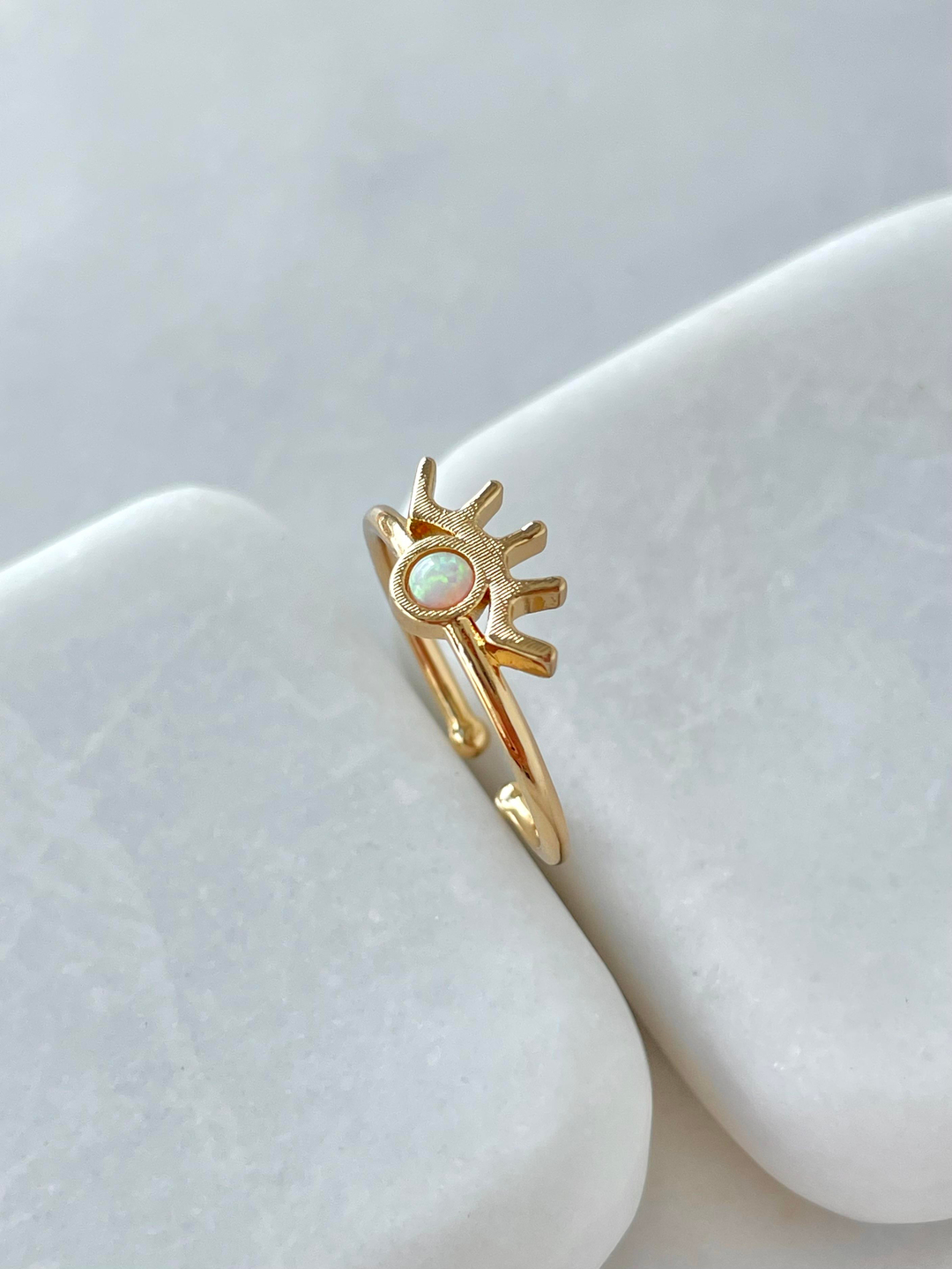 Altın Kaplama Opal Taşlı Göz Model Yüzük Beyaz
