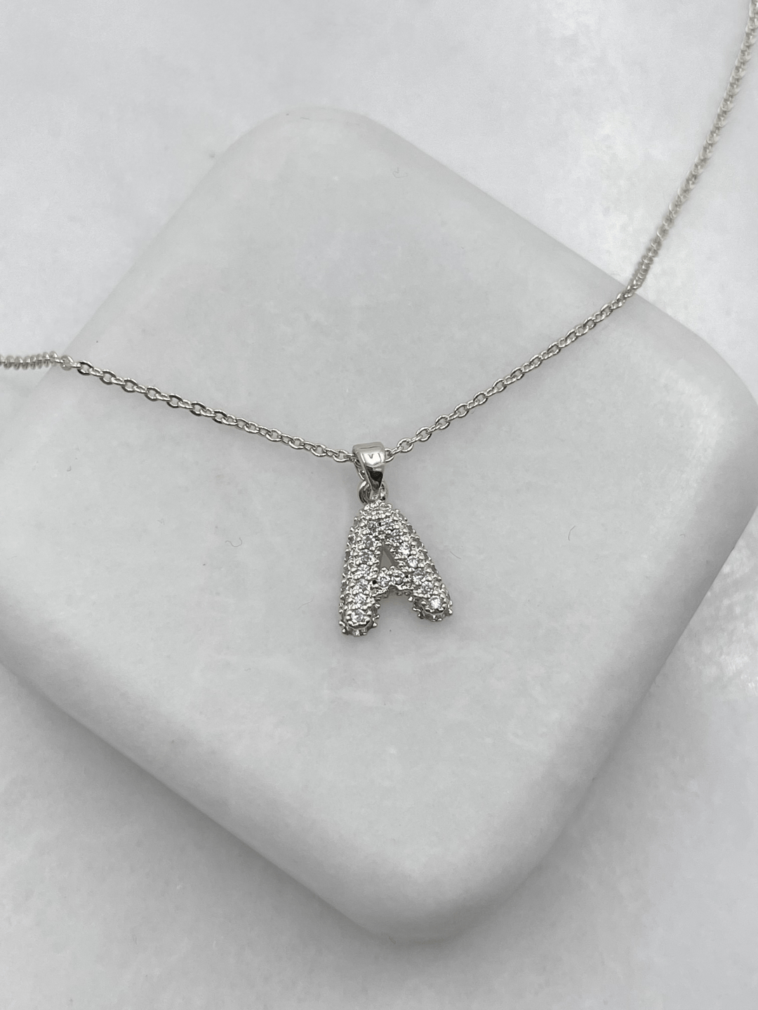 Altın Kaplama Gömme Taşlı Küçük Bombeli Harf Kolye Gümüş