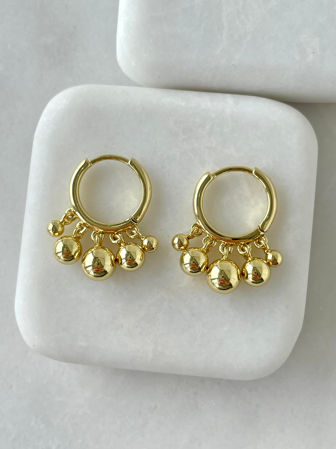 Özel Seri Büyük Küçük Topçuk Sallantılı Halka Küpe Gold