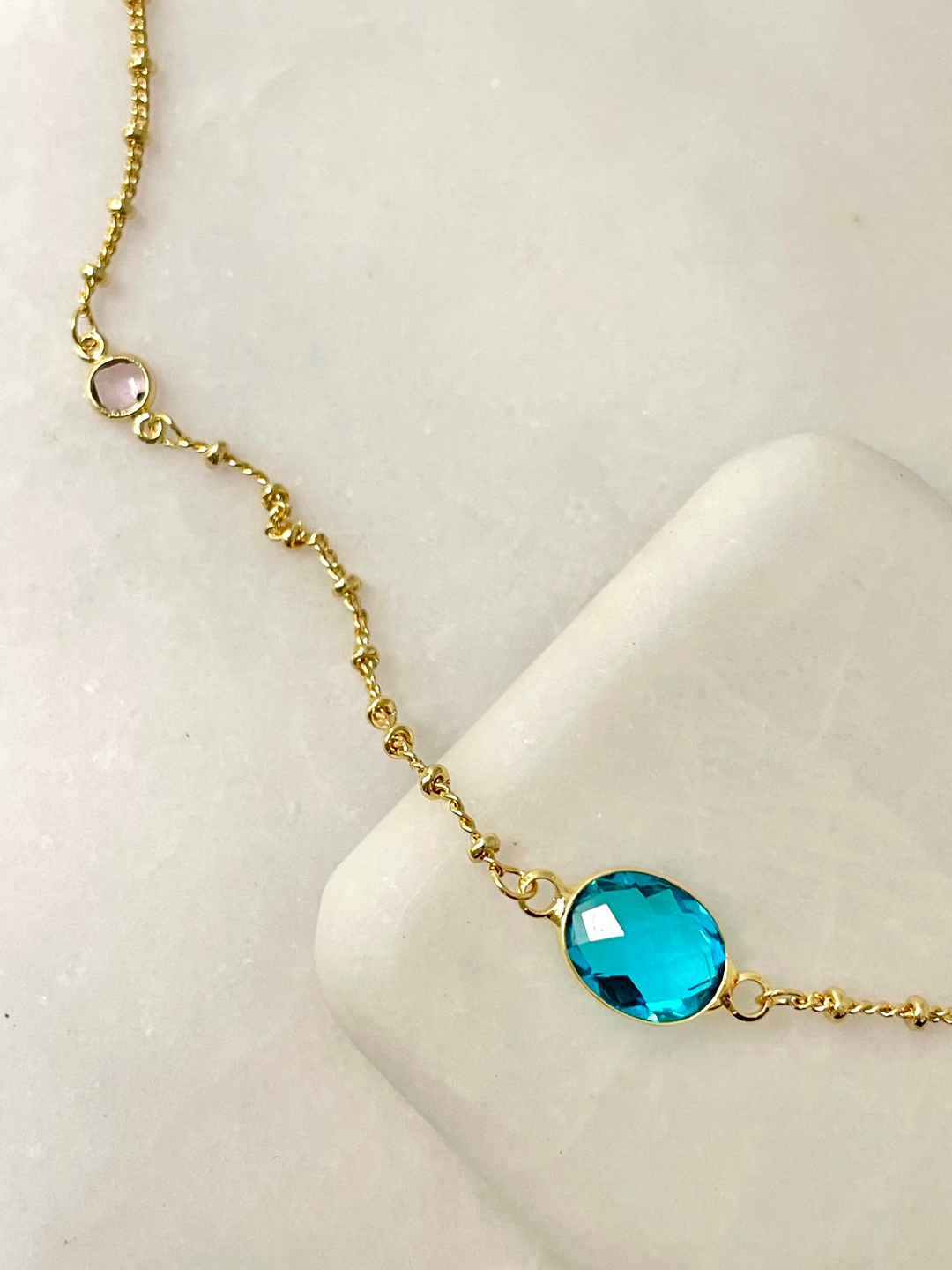 Altın Kaplama Renkli Oval Kristal Taşlı Topçuk Zincir Kolye Gold