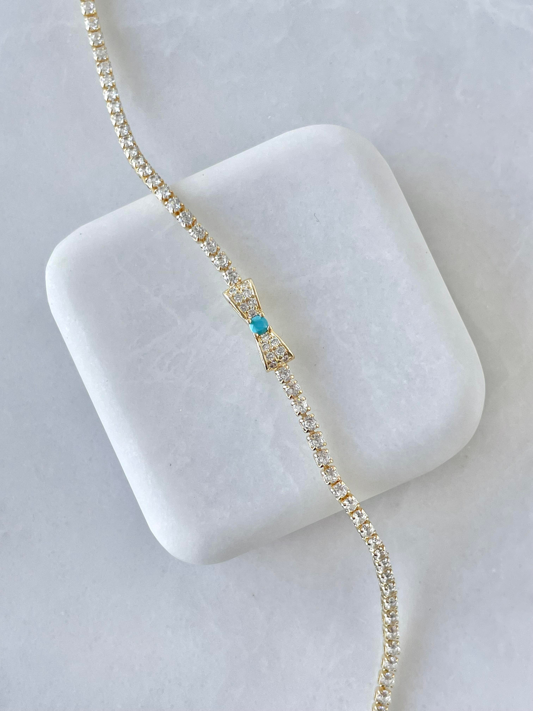 Altın Kaplama Kristal Fiyonk Su Yolu Bileklik Gold