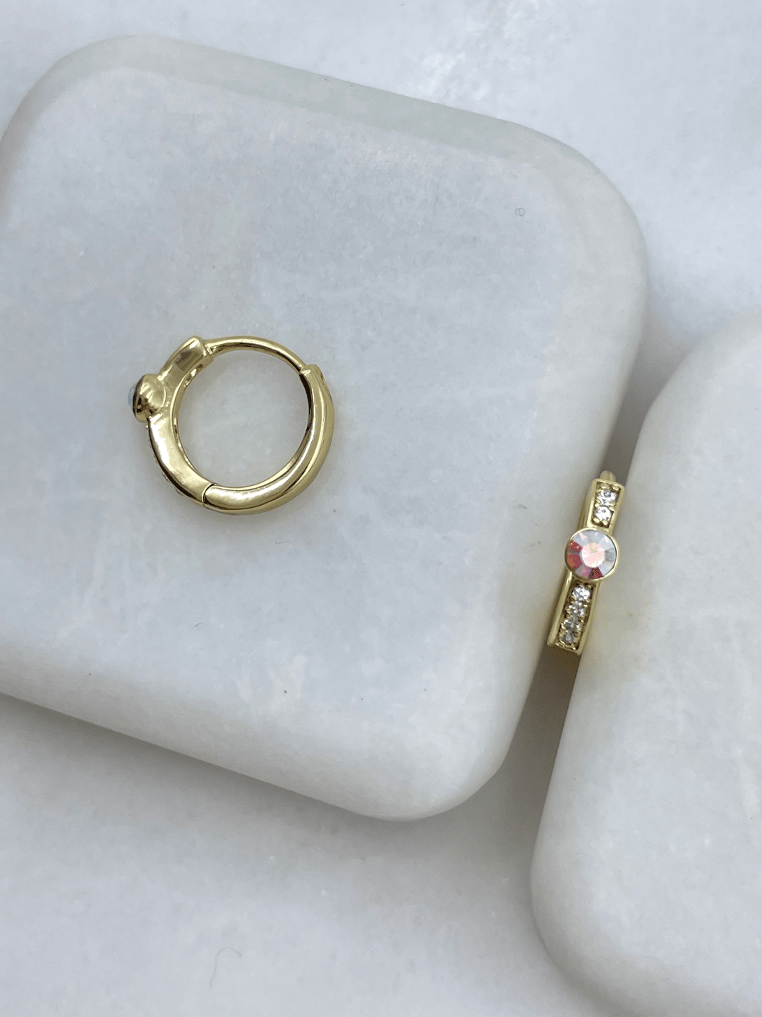 Özel Seri Minik Swarovski Taşlı Halka Küpe Gold