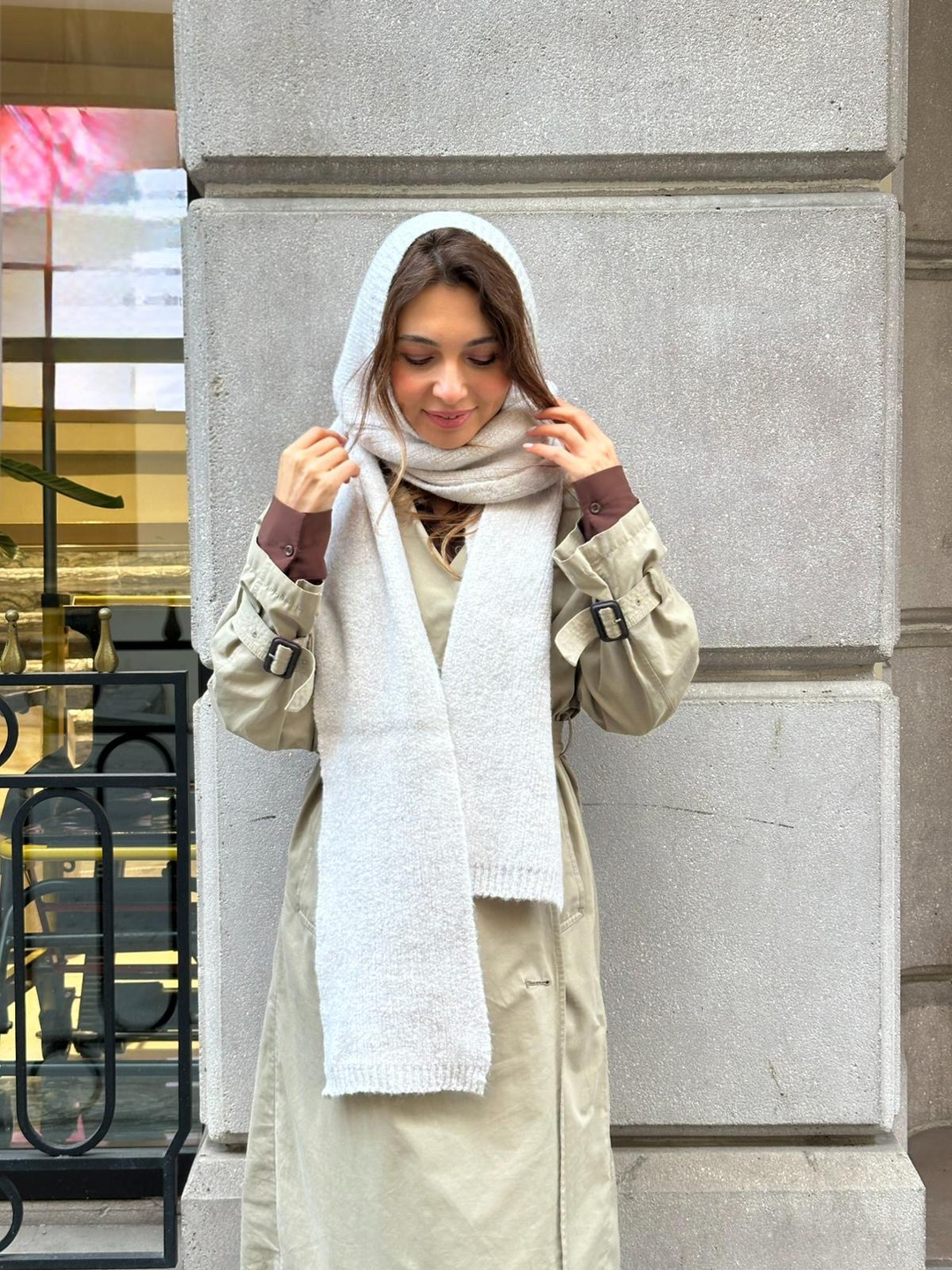 Kapüşonlu Tek Parça Atkı Bej