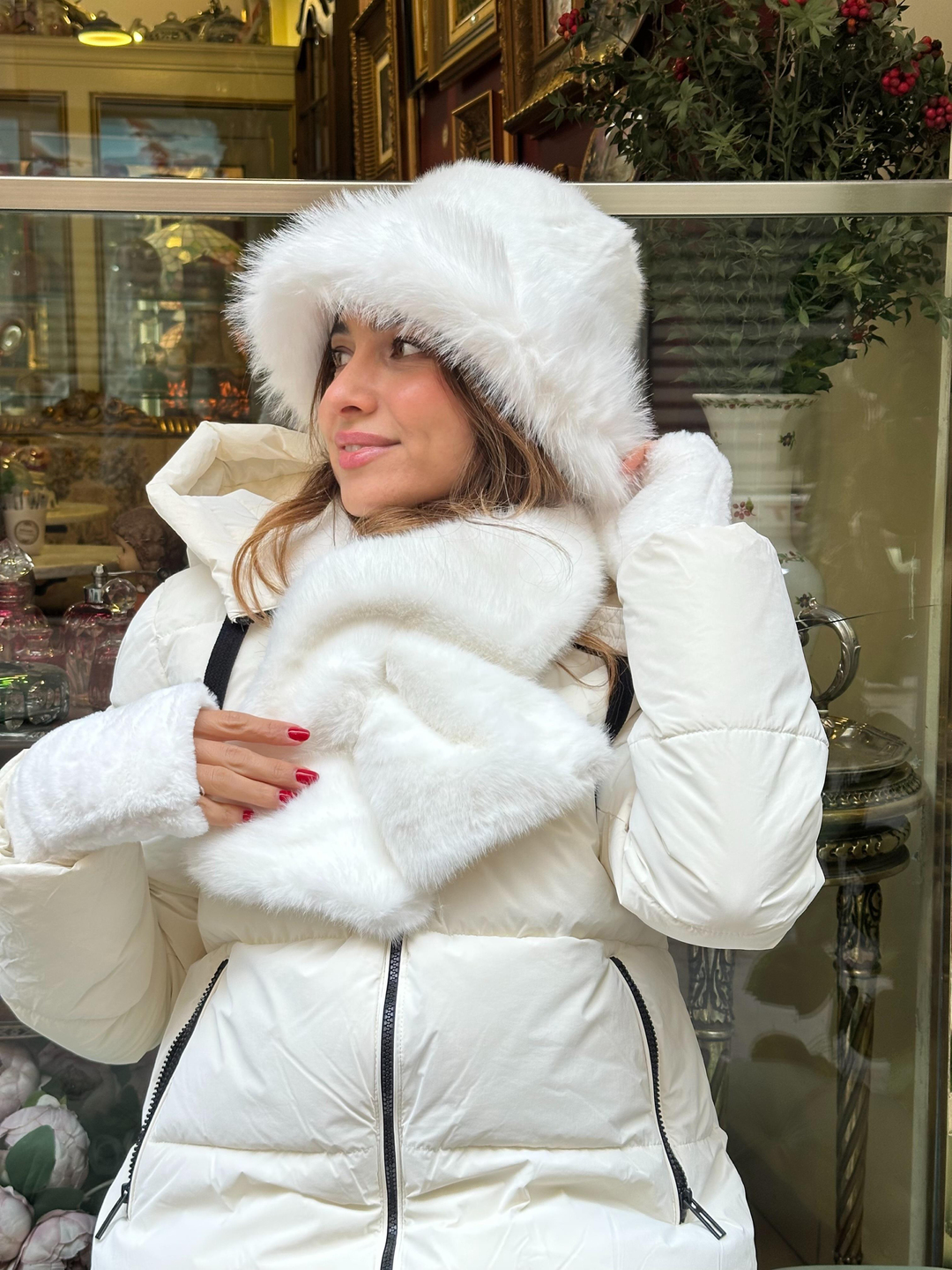 Kürklü Bucket Şapka Ekru