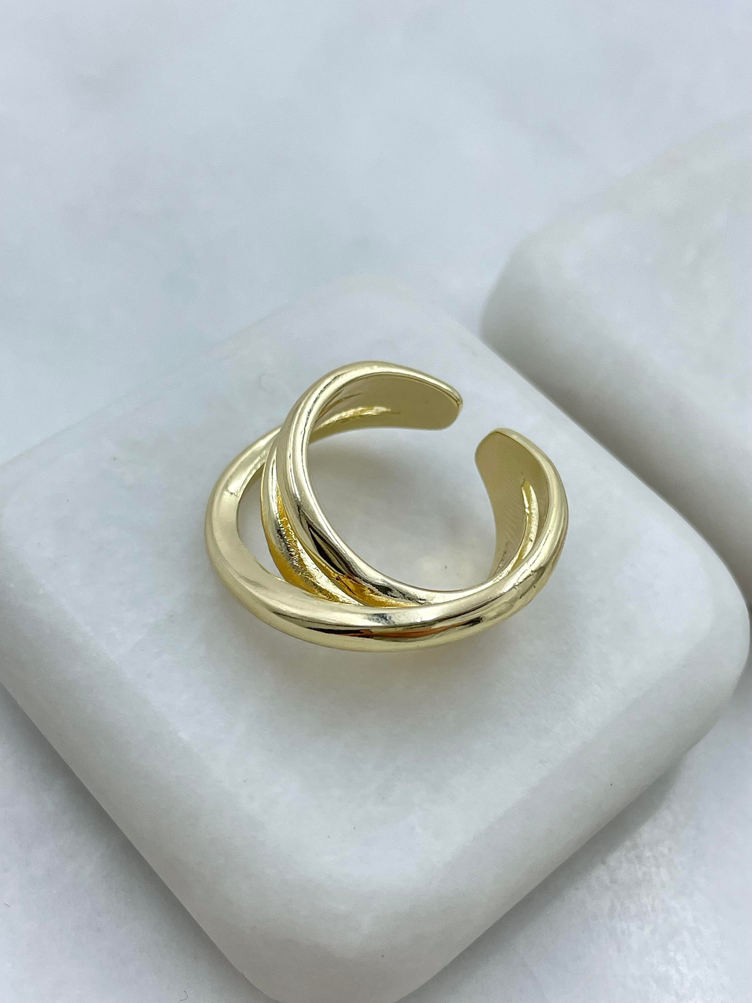 Altın Kaplama Halka Geçmeli Tasarım Yüzük Gold