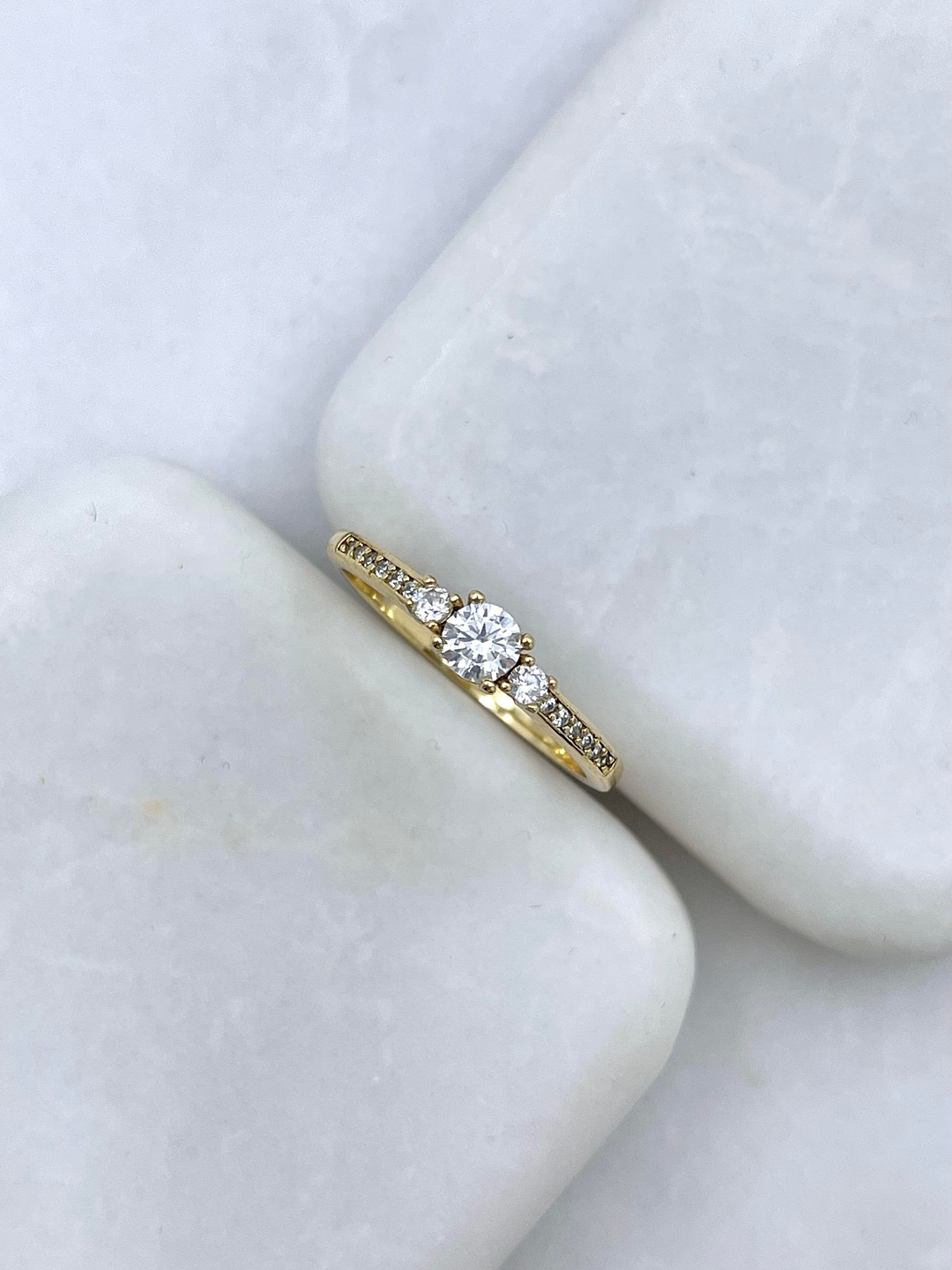 Özel Seri Büyük Küçük Kristal Taşlı Yüzük Gold