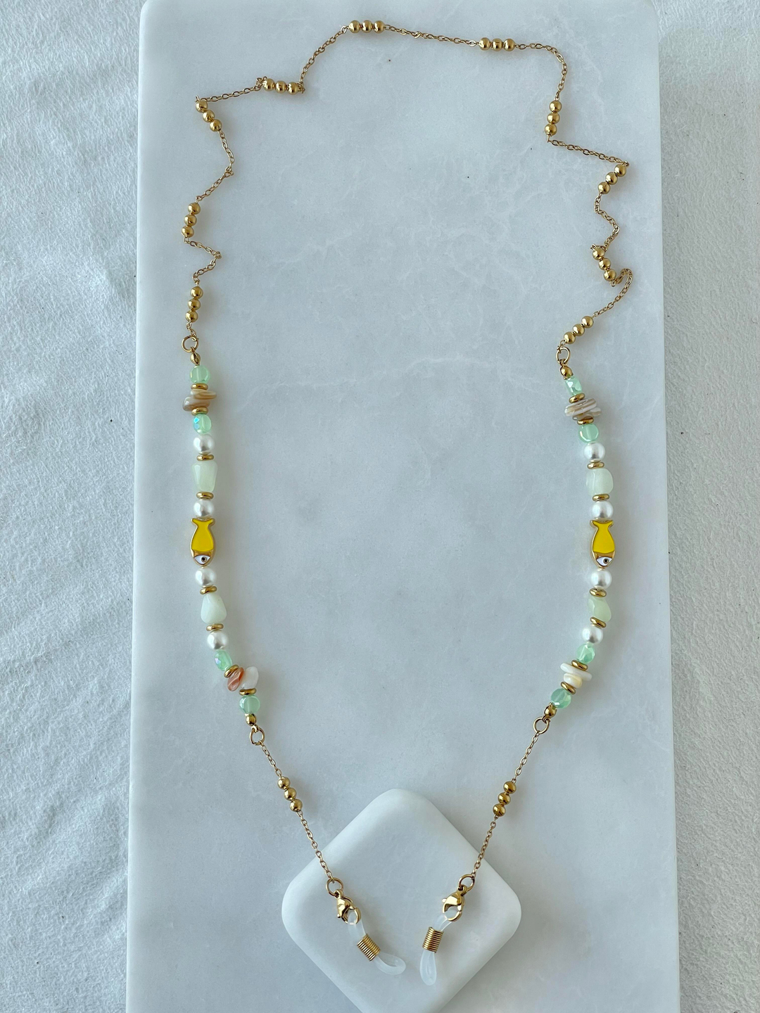 Çelik Balık Model İncili Gözlük Zinciri Gold