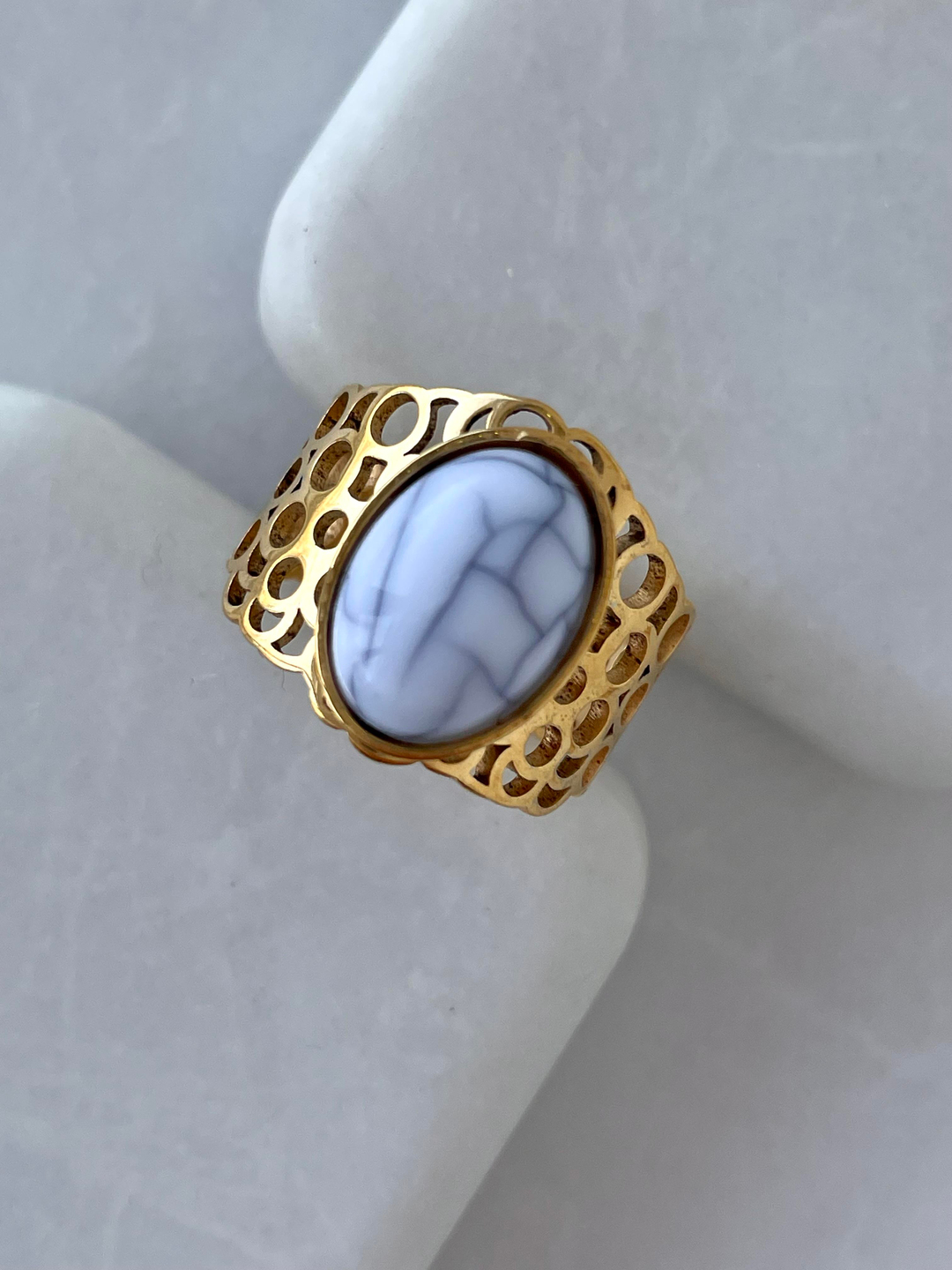 Doğal Taş Görünümlü Kafes Yüzük Beyaz