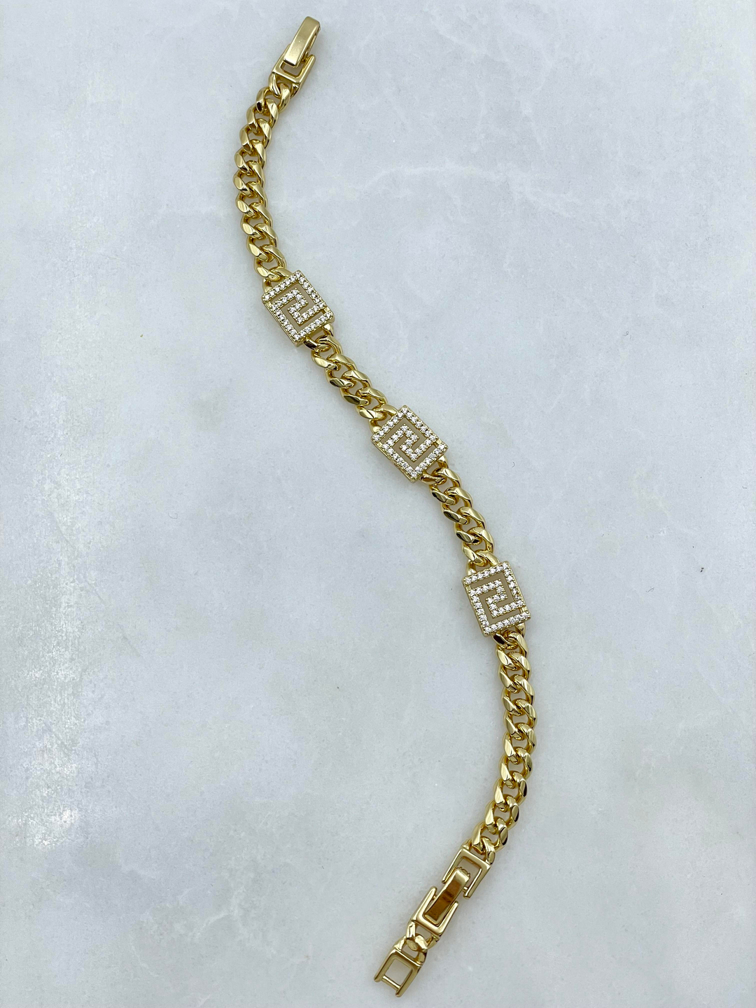 Özel Seri Gömme Taşlı S Model Zincir Bileklik Gold