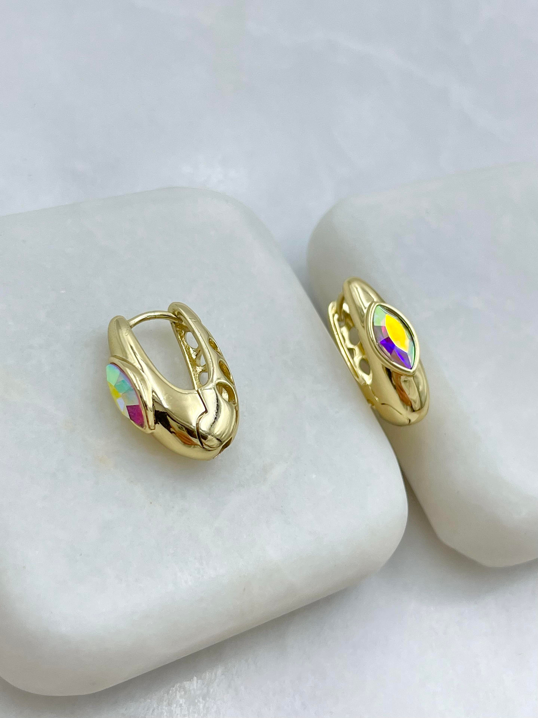 Özel Seri Damla Model Swarovski Küpe Gold