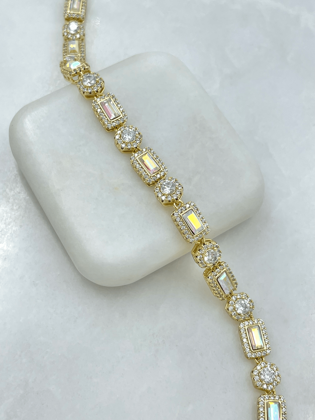 Özel Seri Swarovski ve Zirkon Taşlı Premium Tasarım Bileklik Gold