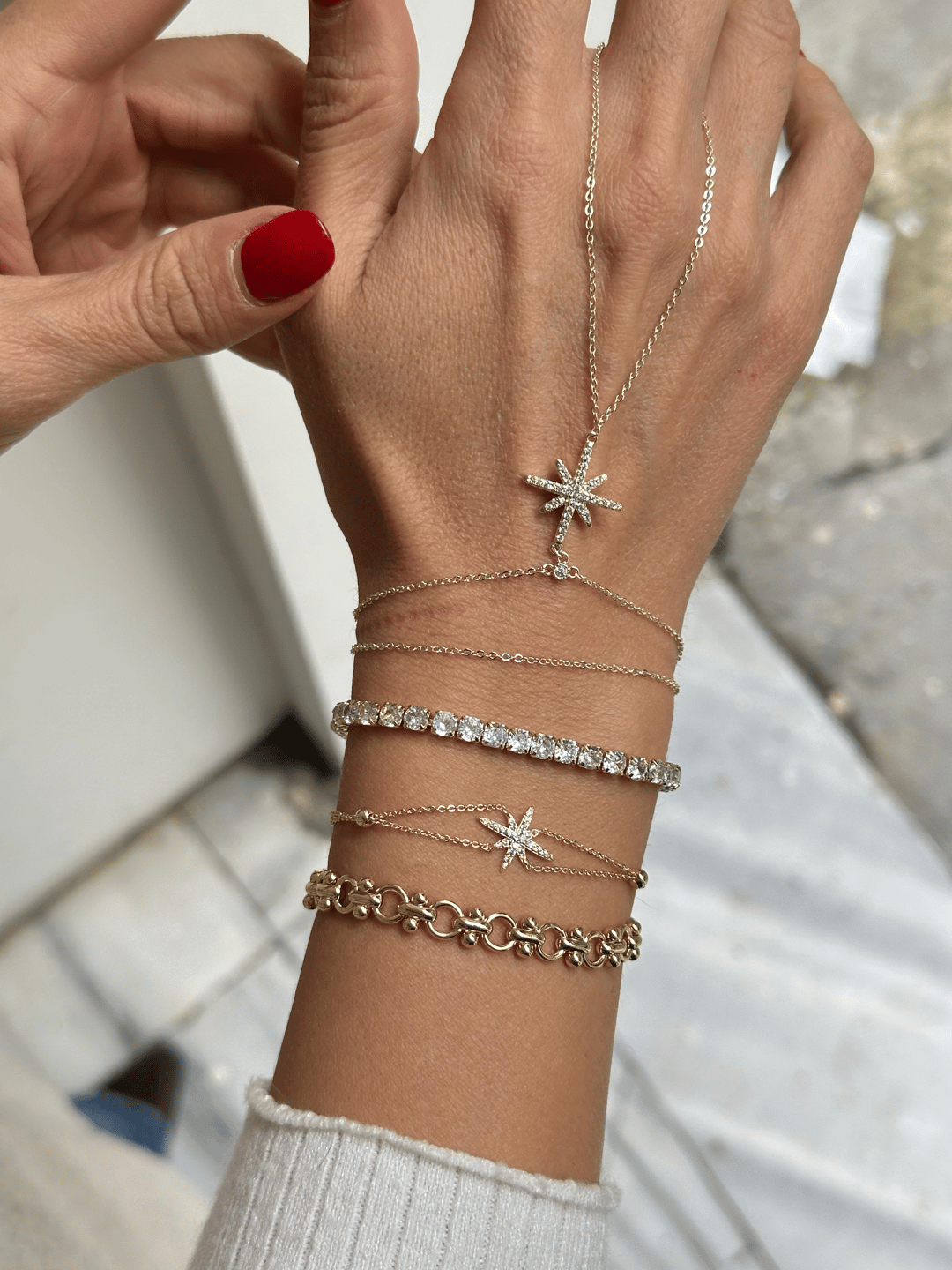 Altın Kaplama Gömme Taşlı Kuzey Yıldızı Şahmeran Gold