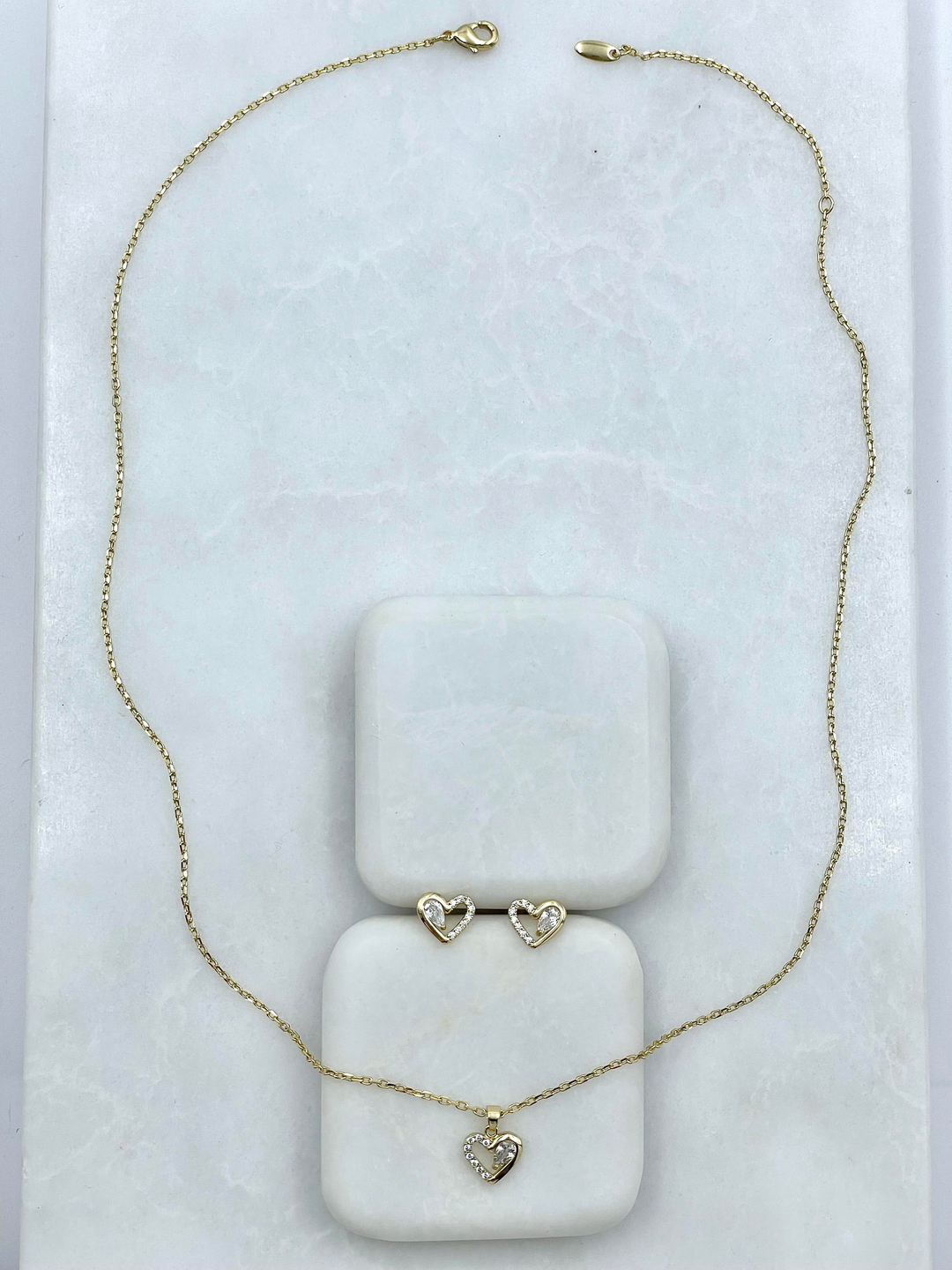 Özel Seri Gömme ve Kristal Taşlı Kalpli Kolye ve Küpe Seti Gold