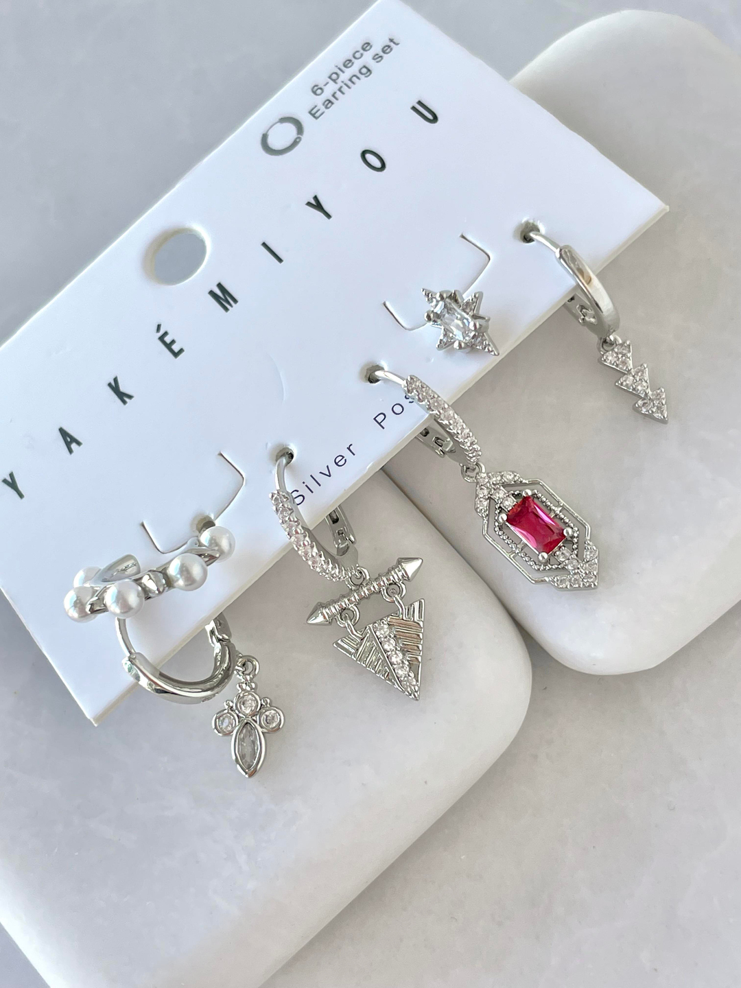 Özel Seri Altılı Gömme Taşlı Geometrik Model Küpe Gümüş Renk Gümüş