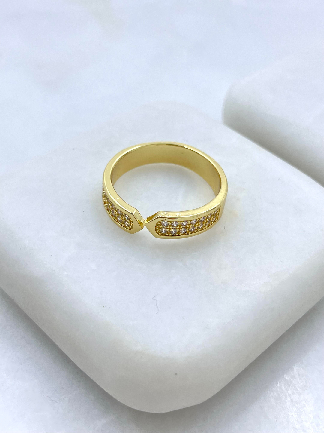 Altın Kaplama Gömme Taşlı Birleşim Tasarım Yüzük Gold