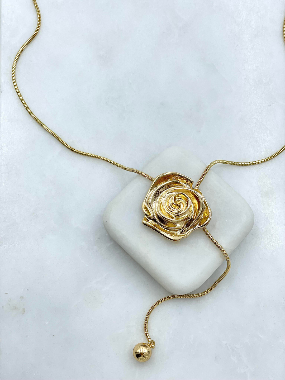 Altın Kaplama Gül Model Asansörlü Kolye Gold