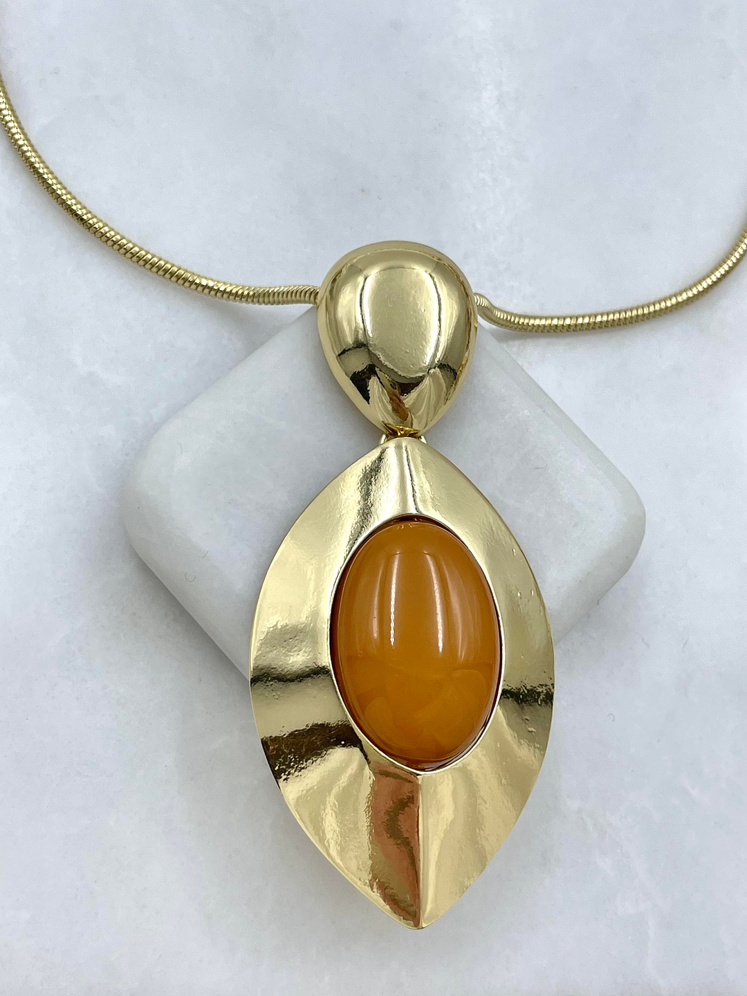 Altın Kaplama Doğal Taşlı Damla Model Vintage Kolye Camel