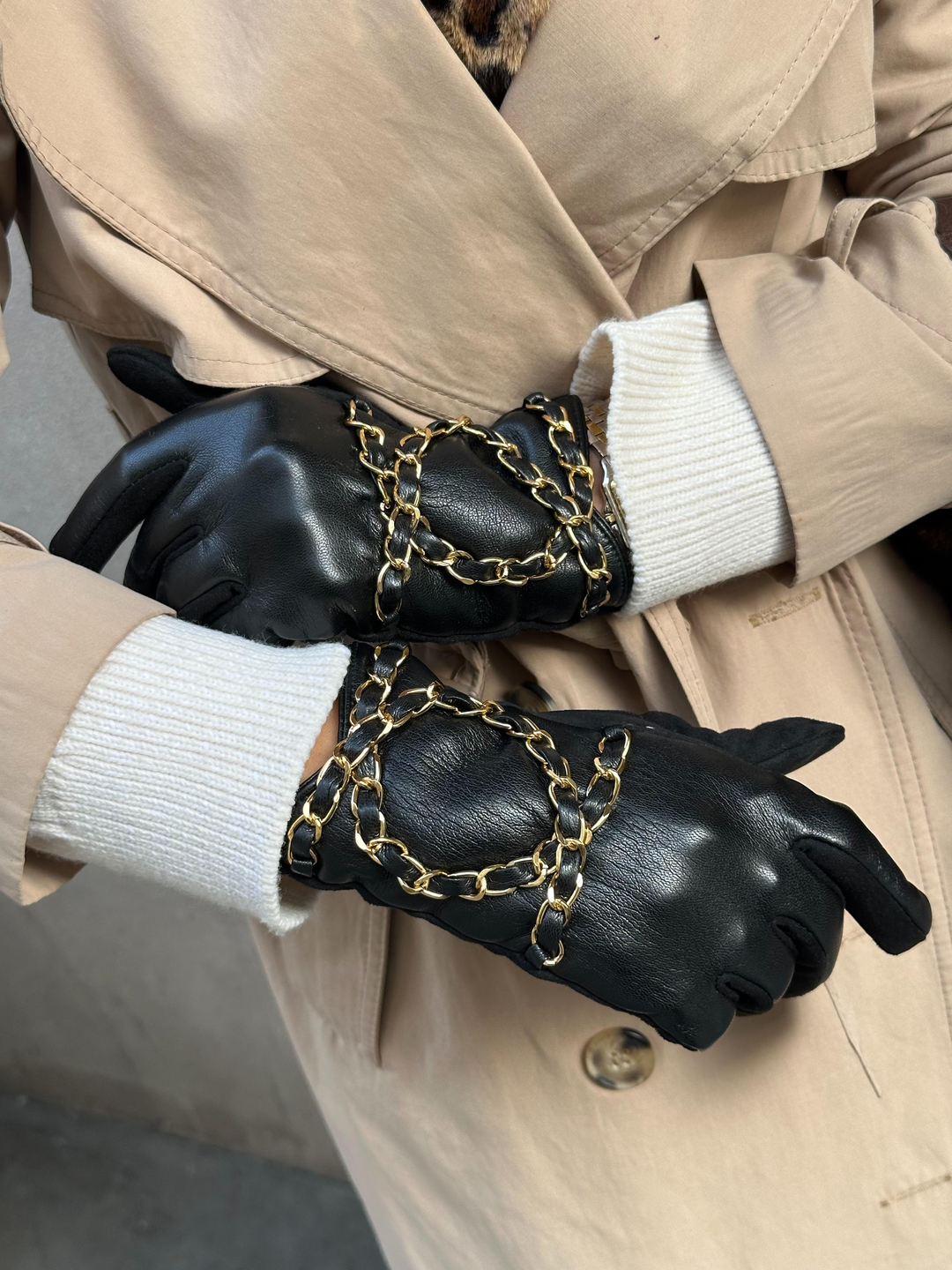 Zincir Detaylı Deri Eldiven Siyah