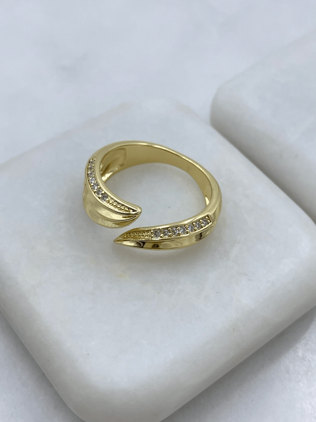 Altın Kaplama Gömme Taşlı Dalga Birleşim Yüzük Gold