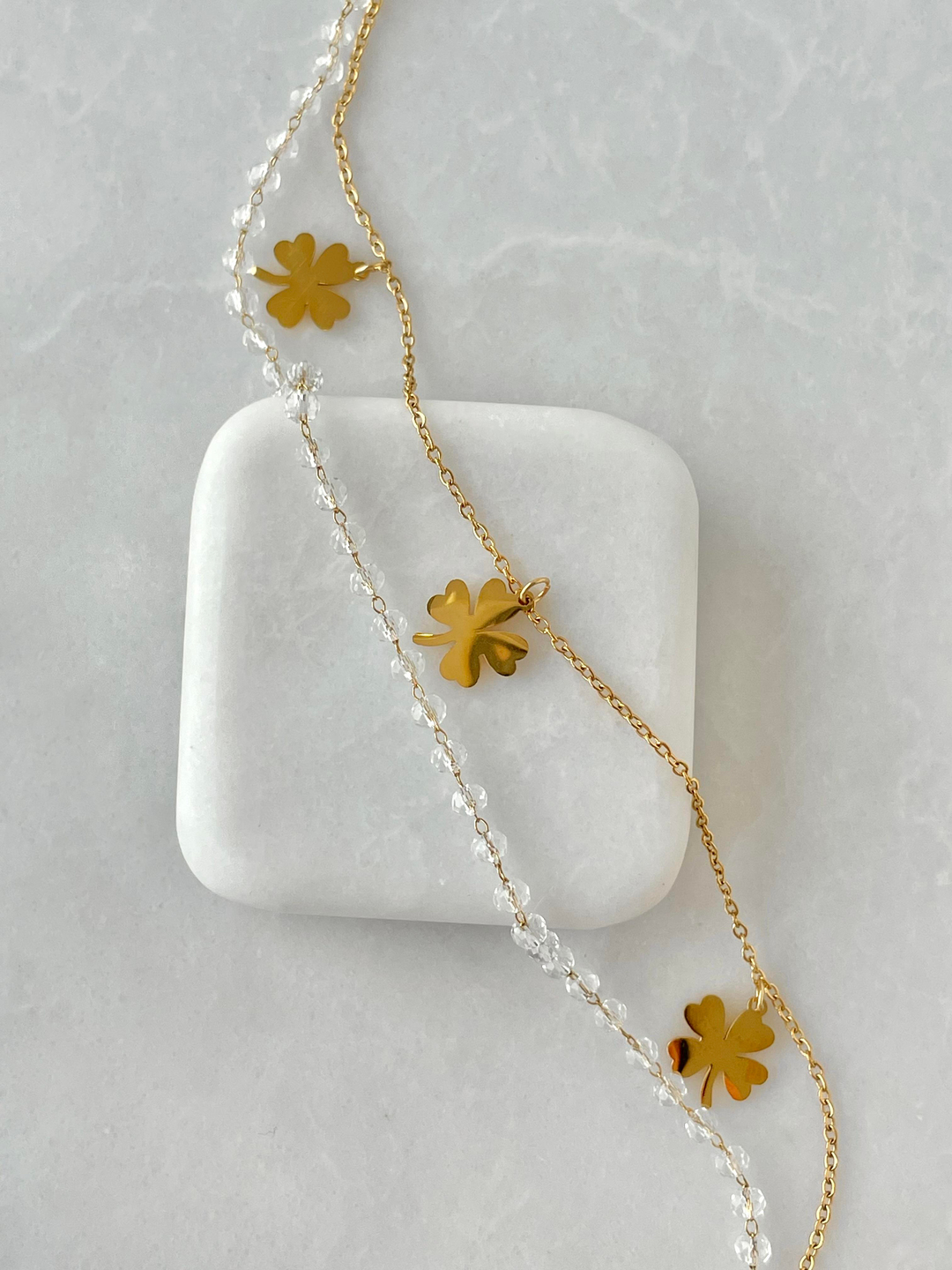 Çelik Yonca Sallantılı Beyaz Boncuklu İkili Zincir Halhal Gold