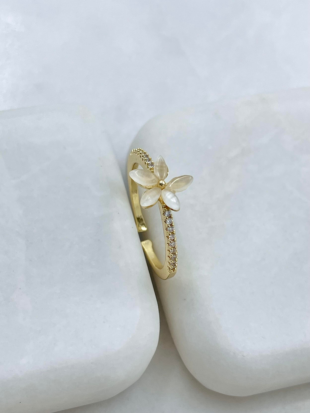 Altın Kaplama Doğal Taşlı Çiçek Yüzük Gold