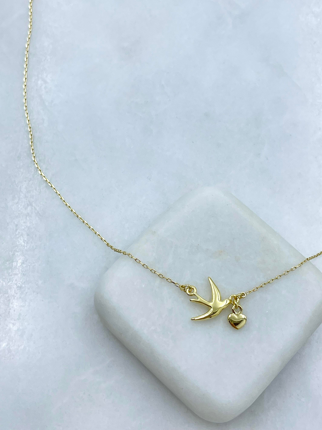 Altın Kaplama Kalp Sallantılı Kuş Model Zincir Kolye Gold