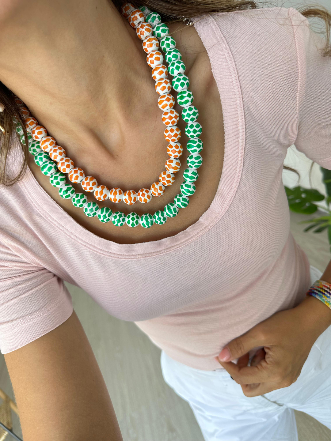 Desenli Tahta Boncuk Kolye Yeşil Gümüş