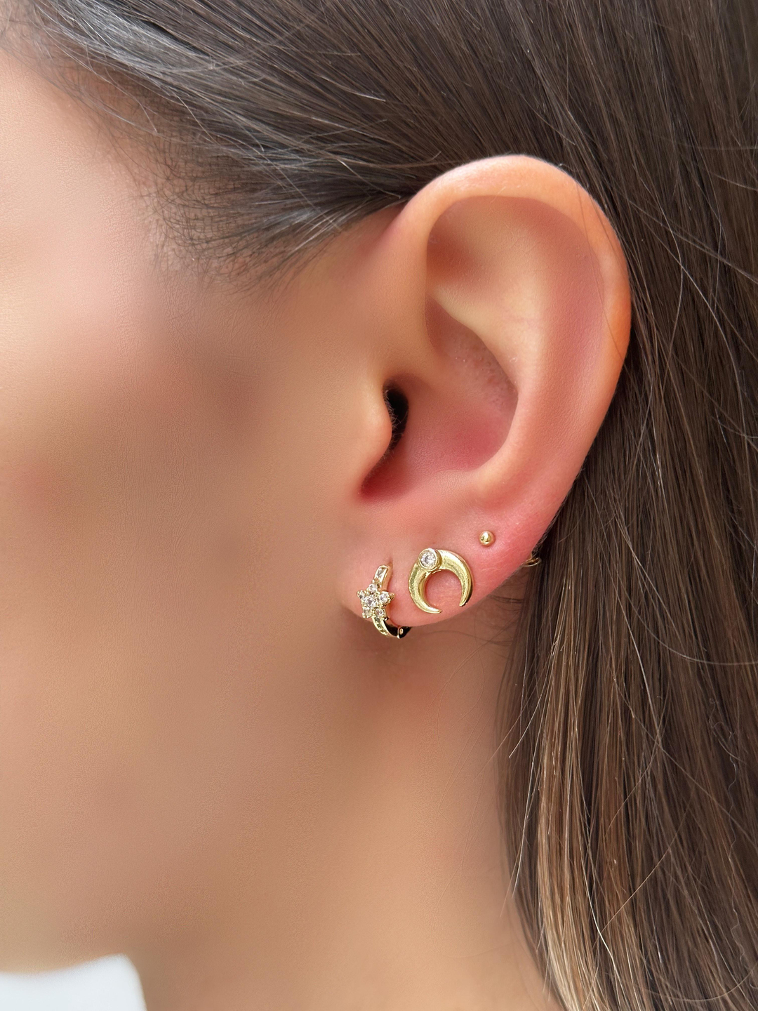 Özel Seri Kristal Taşlı C Küpe Gold