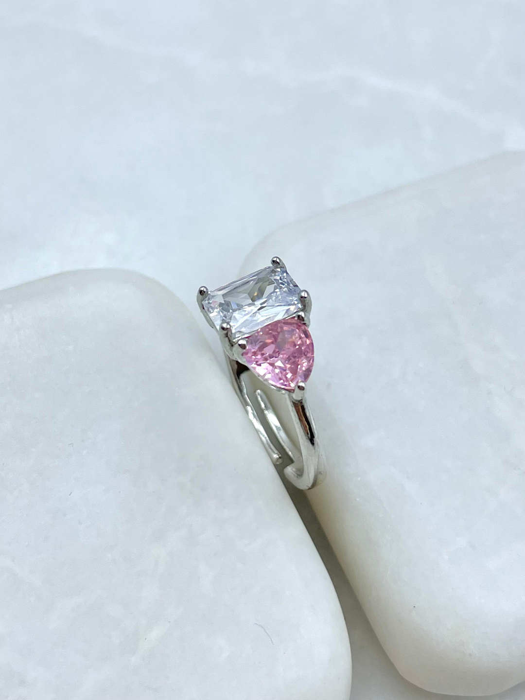 Altın Kaplama Kare ve Üçgen Kristal Taşlı Yüzük Pembe-Gümüş