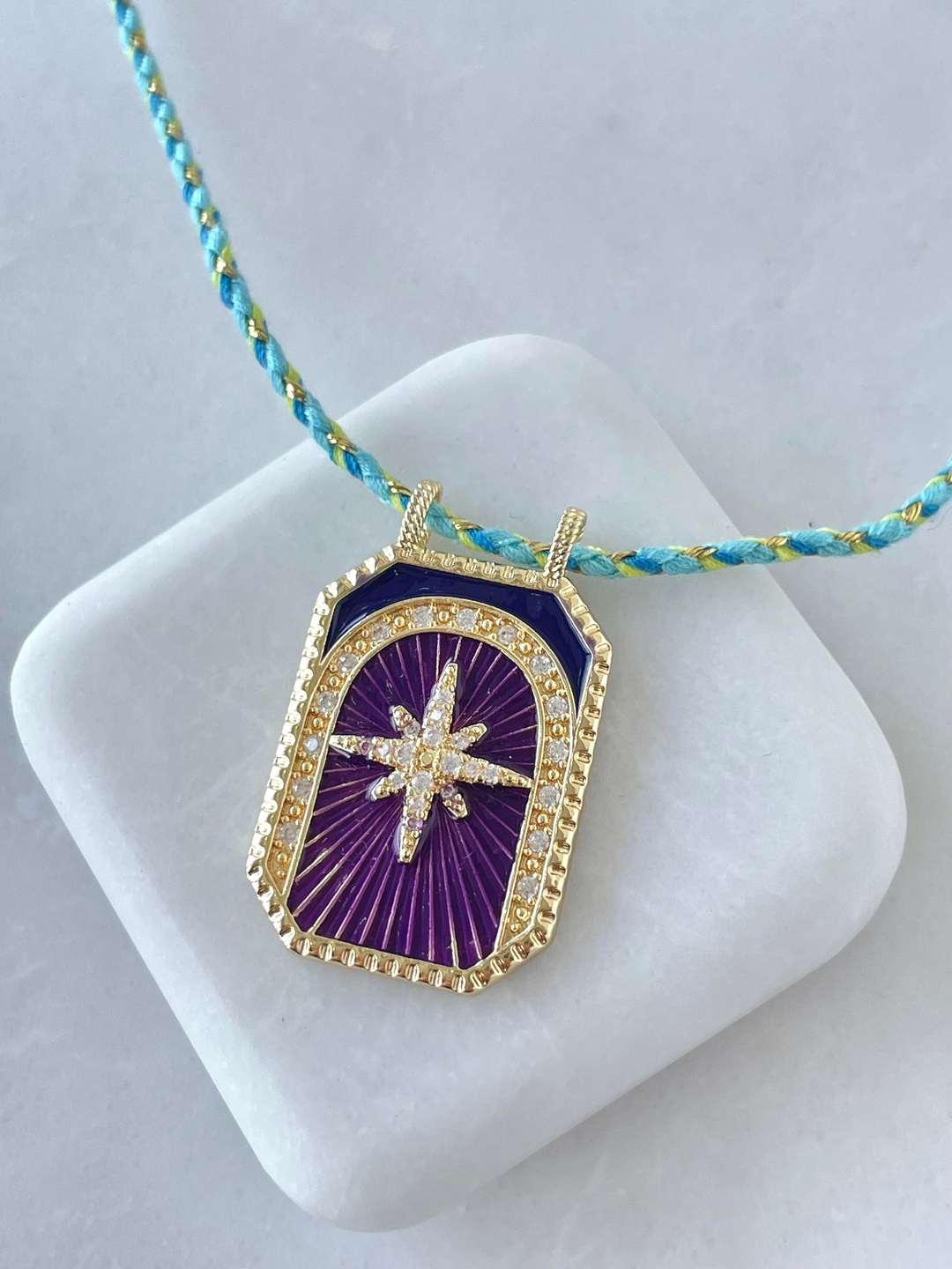 Kuzey Yıldızı Sallantılı Işıltılı İp Kolye Gold