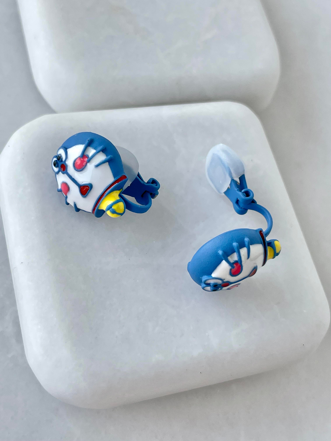 Mavi Doraemon Çocuk Küpesi Renkli