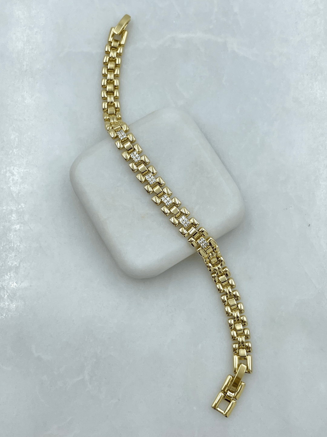 Özel Seri Gömme Taşlı Kordon Bileklik Gold