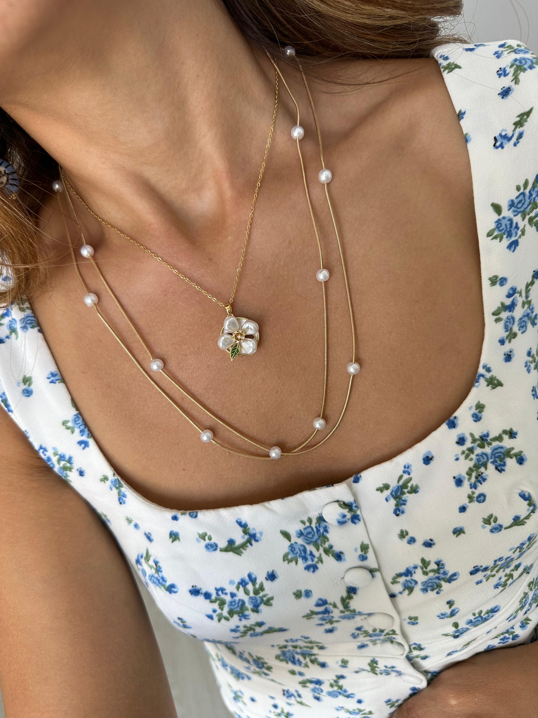 Çelik İncili Çiçek Kolye Gold