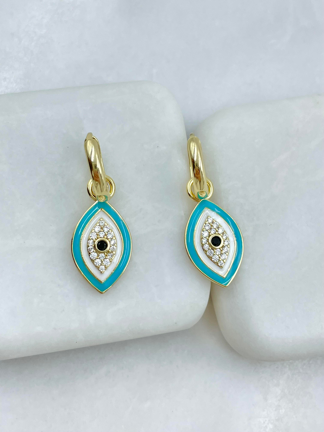 Özel Seri Gömme Taşlı Göz Model Küpe Gold