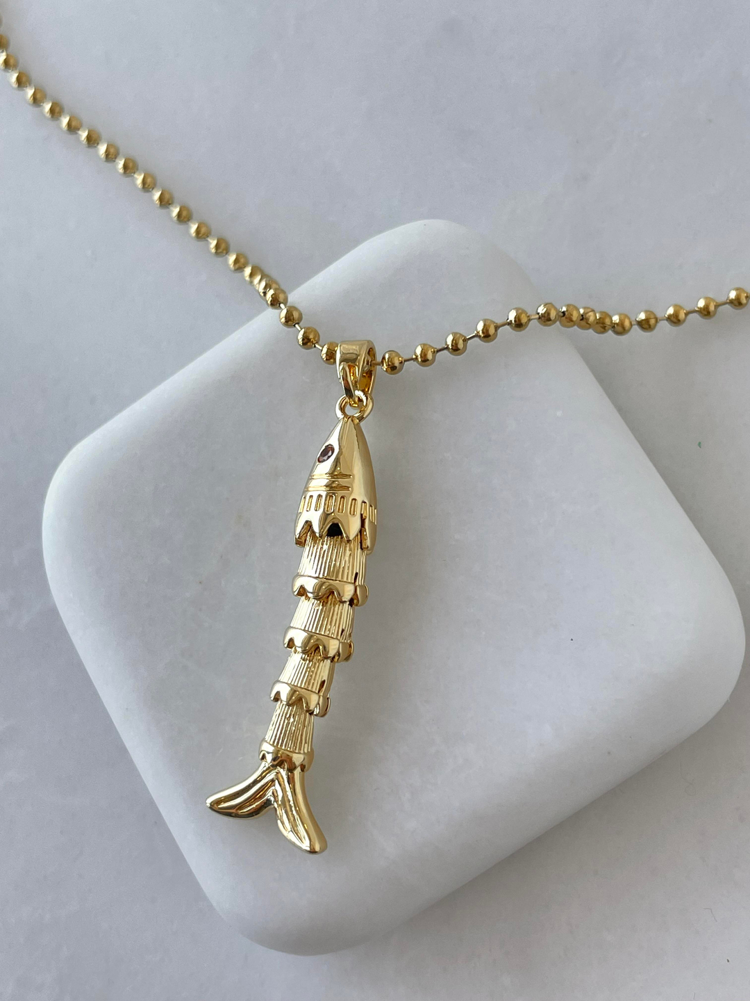 Çelik Balık Sallantılı Topçuk Kolye Gold