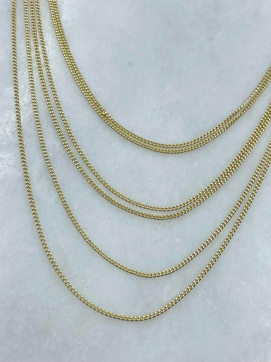 Altın Kaplama Kristal Taşlı Çoklu Zincir Tasarım Kolye Gold