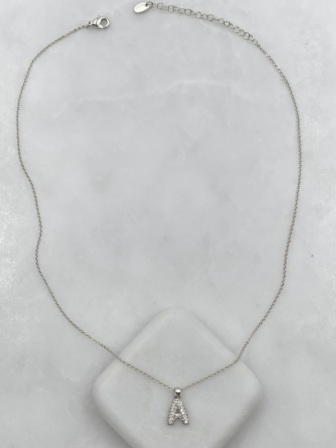 Altın Kaplama Gömme Taşlı Küçük Bombeli Harf Kolye Gümüş