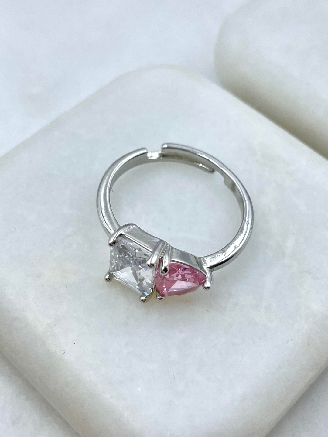 Altın Kaplama Kare ve Üçgen Kristal Taşlı Yüzük Pembe-Gümüş
